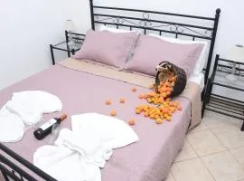 Little Yard Studios & Apartments #3