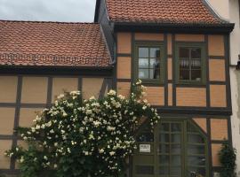 Ferienhaus Brücke، فندق في كفيدلينبورغ