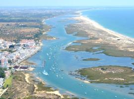 AL Cabanas de Tavira, hotel i Cabanas de Tavira