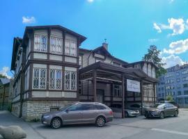 Villa Kadriorg Hostel、タリンのホテル