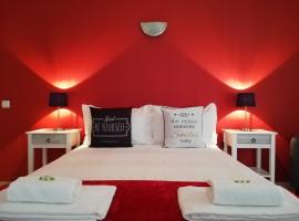 Blue Moon Guesthouse: Lagos'ta bir otel