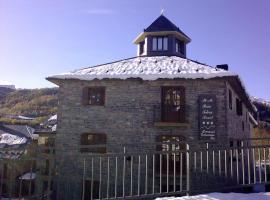 Aparthotel Peña Telera Resort, alojamiento con cocina en El Pueyo de Jaca