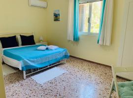 Small Apartment in Markopoulo center, hotel in Markopoulo