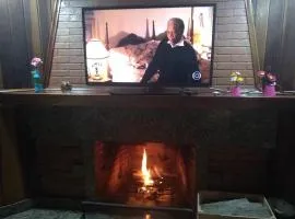 Casa anexa com lareira