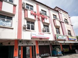 RedDoorz near Palembang Square Mall 2, homestay in Palembang