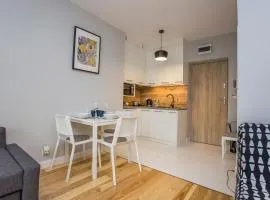 CR Uroczy Apartament w Centrum Nowy Świat 18