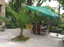 Deme House, hotel en Batumi