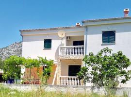 Apartment Pepa Starigrad Paklenica, hotel in Starigrad-Paklenica