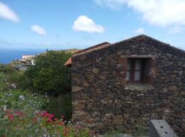 Casa Rural Higuera Morales, holiday rental in Mocanal