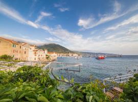 Seahouse Komiža，科米扎的家庭式飯店