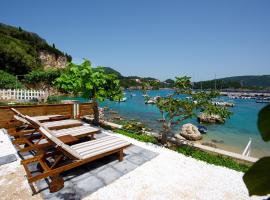 Napoleon On The Beach, hotel en Paleokastritsa