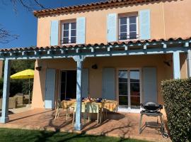 Villa les Coralines, hotel v destinaci Les Issambres