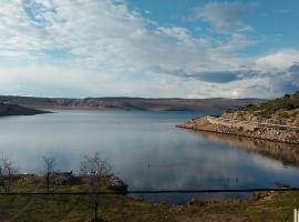 Apartman Larus, kuća za odmor ili apartman u Starigradu-Paklenici