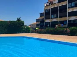 Rez de jardin OU ascenseur 4 ieme PISCINE -WIFI-Dans le Village naturiste holidaysochic