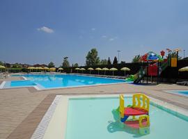 Residence Villaggio Tiglio, holiday park in Sirmione