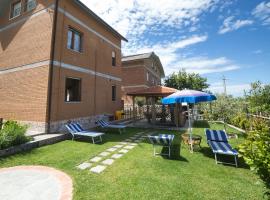 A & B Holiday Home, vilă din Deiva Marina