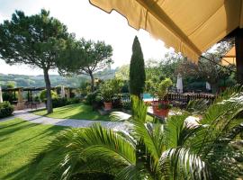 Symposium Resort, hotel Serrungarinában