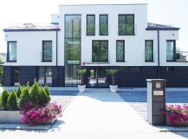Villa Rasmus, penginapan dengan onsen di Kołobrzeg