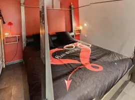 LE DONJON Villa BDSM Port Nature VILLAGE Cap d'Agde naturiste