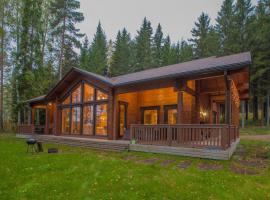 Luxury lakeside house on Saimaa, beach hotel in Punkaharju