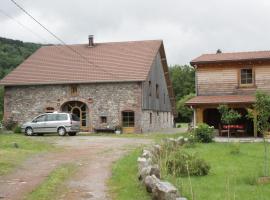 Gites typiques au coeur des Hautes Vosges، شاليه في Saulxures-sur-Moselotte
