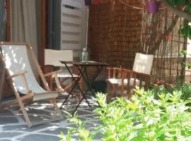 poros apartment in garden