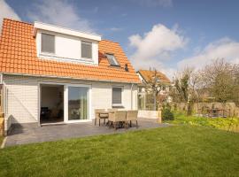 Bungalow in Central De Cocksdorp, ξενοδοχείο σε De Cocksdorp