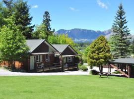 Greenacres Alpine Chalets & Villas، فندق في هانمر سبرينغز