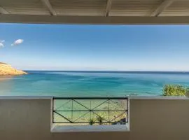 Giourgas Studios & Apartments