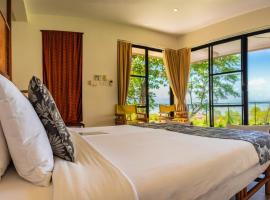 The River Resort, hotel dengan parking di Champasak