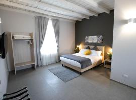 Lo Stallone -Milan airport, cheap hotel in Buscate