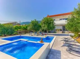 Apartment Villa Hacijenda with private pool and jacuzzi