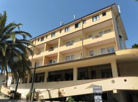 Hotel 106, hotel s parkiriščem v mestu Sellia Marina
