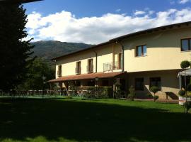 Ca' Del Bosco: Budoia'da bir otel