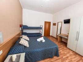 Hotel Miramare, hotell sihtkohas Marotta