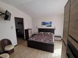 Pokoje Gościnne-Kwatera u Evy, hotel v destinaci Swarzewo