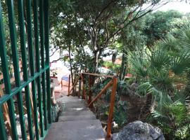 Casa Elvira, Hotel in Terrasini