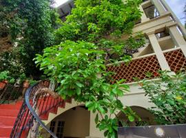 La Posada Hotel, hotel en Laredo