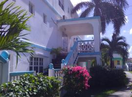 Beverley's Guest House, Nevis, hotel i Nevis