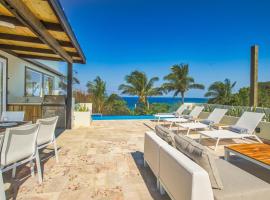 Villa Topaz Above West Bay with 360 Degree Views! 4 Bedroom Option, holiday rental in West Bay