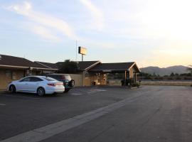 Menifee Inn, hotel cerca de DropZone Waterpark, Menifee