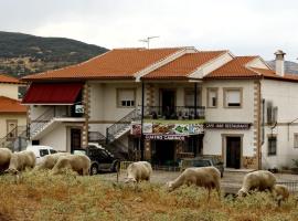 Alojamiento CR Cuatro Caminos, hostal o pensió a San Pablo de los Montes