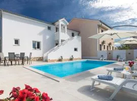 Apartment house LiJan