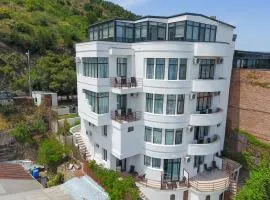 Vista Hotel