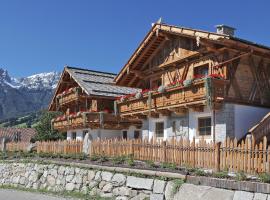 Chalet Piz da Peres, hotel perto de Lorenzi, Valdaora