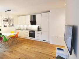 Modern apartment near downtown, hotel near Aidenbachstraße underground station, Munich