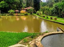 Fazenda Camping Cabral, lodge a São Lourenço