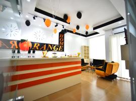 Orange Home Hotel، فندق بالقرب من مطار باتومي الدولي - BUS، باتومي