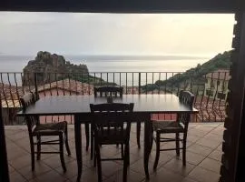 INCANTEVOLE TERRAZZA SUL MARE wifi e piscina