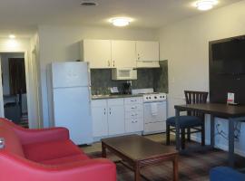 Luxbury Inn & Suites, hotel en West Maryville
